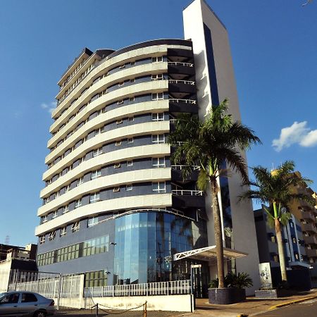 Golden Blue Hotel Londrina Esterno foto