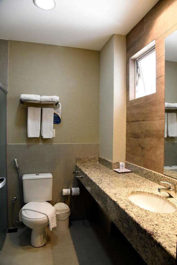 Golden Blue Hotel Londrina Esterno foto