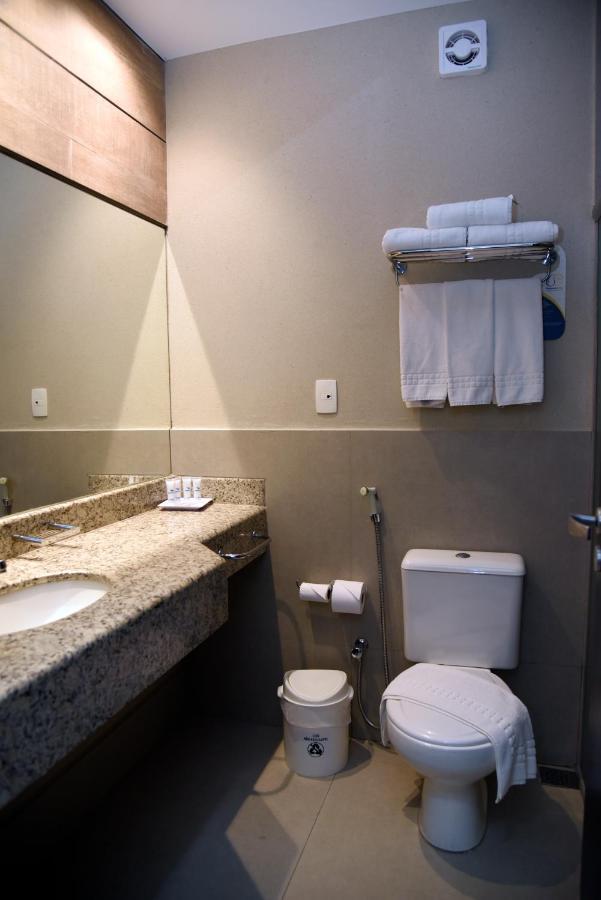 Golden Blue Hotel Londrina Esterno foto