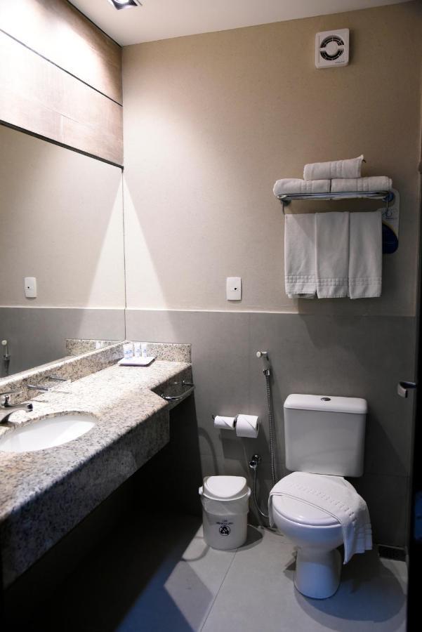 Golden Blue Hotel Londrina Esterno foto