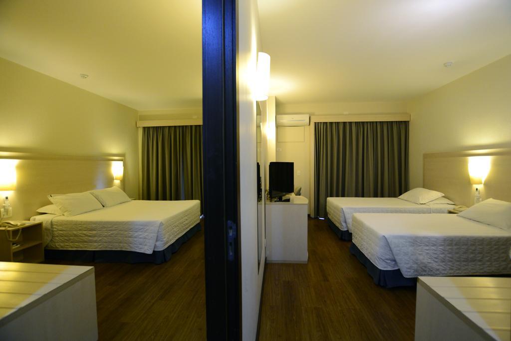 Golden Blue Hotel Londrina Esterno foto
