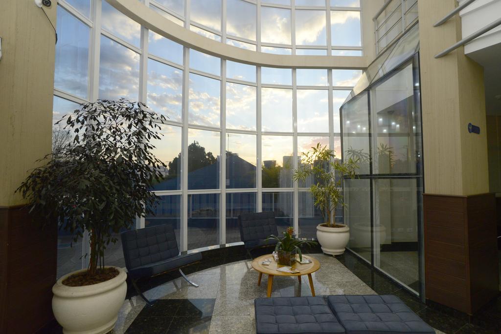 Golden Blue Hotel Londrina Esterno foto