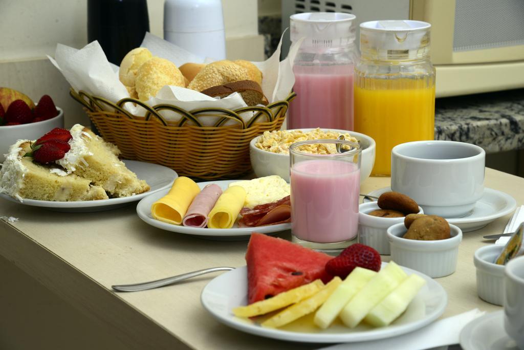 Golden Blue Hotel Londrina Esterno foto