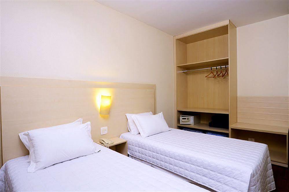 Golden Blue Hotel Londrina Esterno foto