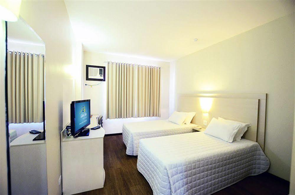 Golden Blue Hotel Londrina Esterno foto